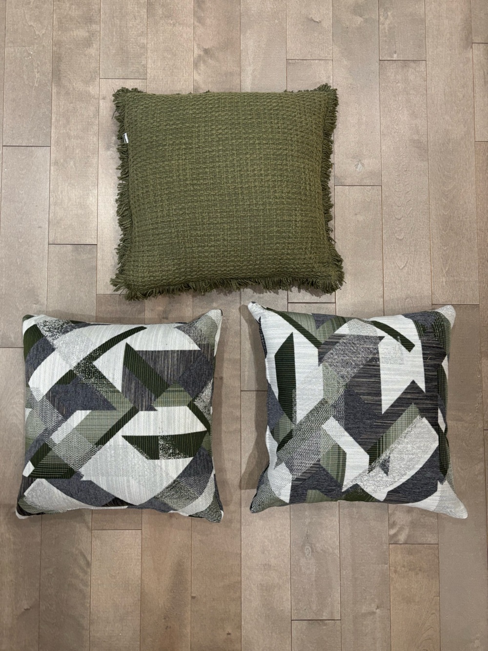 Green Geometric & Textured Throw Pillow Set -